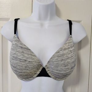 PINK Victoria's Secret pushup bra